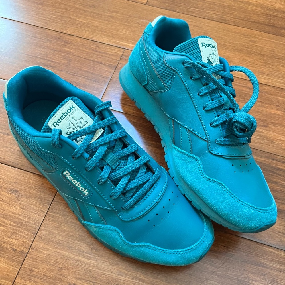 Turquoise Reebok Classic Sneakers- Women’s size 9.5